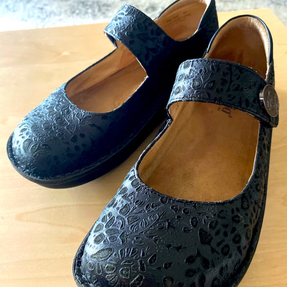 SALE Alegria Paloma Embossed Flower Print Mary Janes